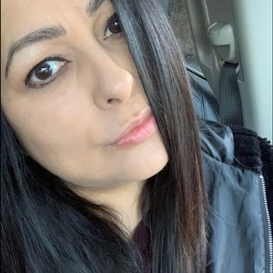 Meet your Posher, Celeste